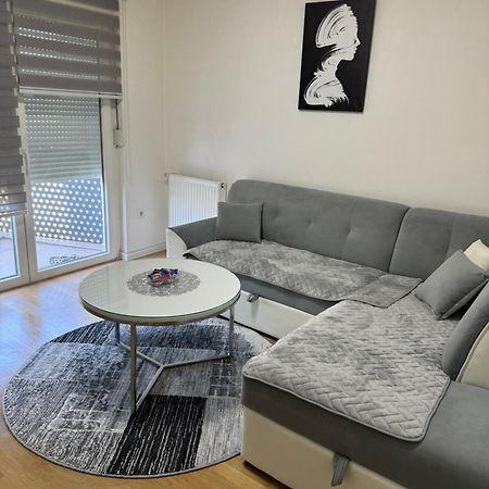 Amina Apartment Tuzla Exterior photo